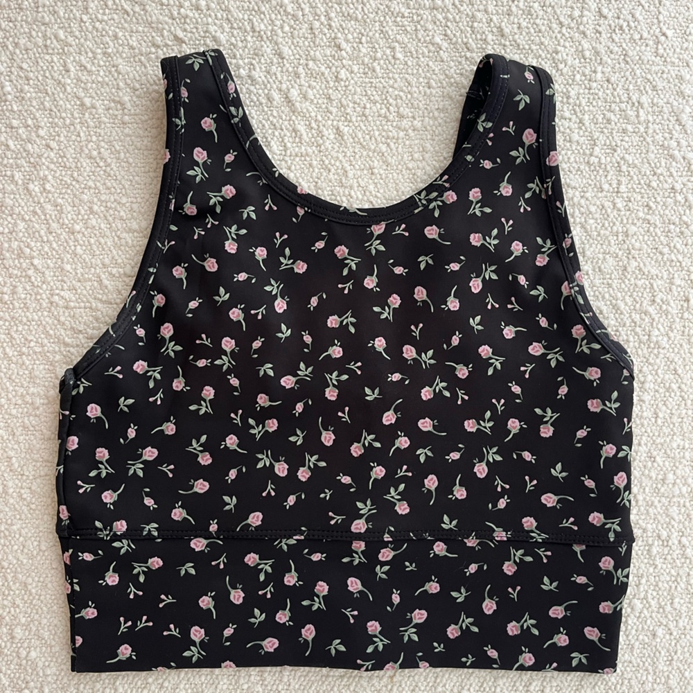 strut this black floral crop top